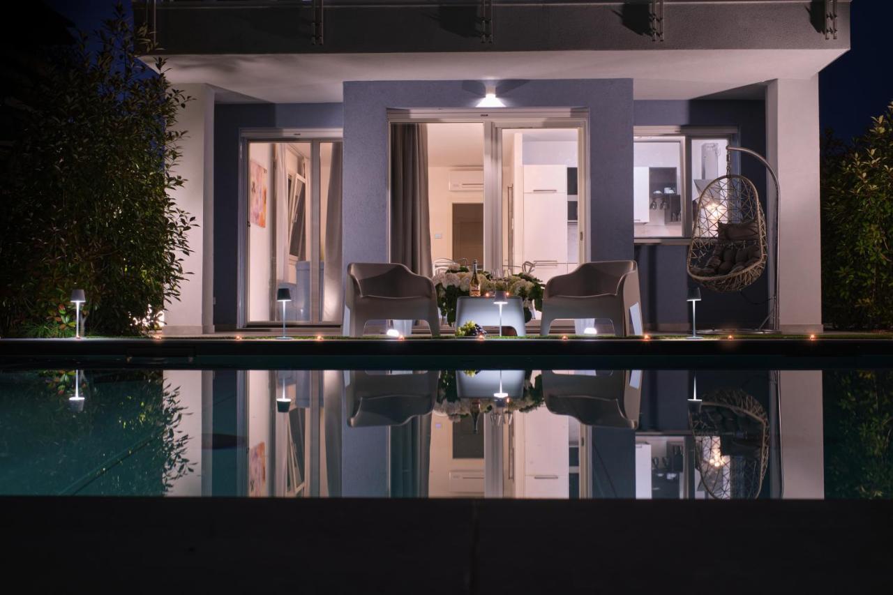 Villa Karolina Desenzano del Garda Exteriör bild